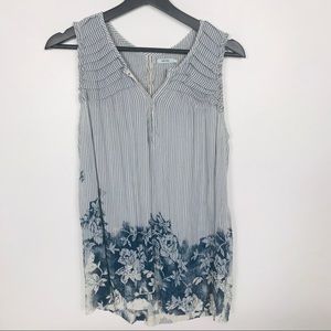Kimchi Blue XS Blouse with Flowers